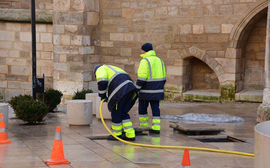 déboucher une canalisation d'eaux usées Paris 17